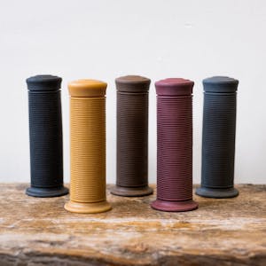 Biltwell Kung Fu Grips - 7/8" and 1"