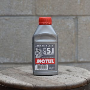 Motul 5.1 Brake/Cutch Fluid - 500ml *2016+ Makes of Bikes